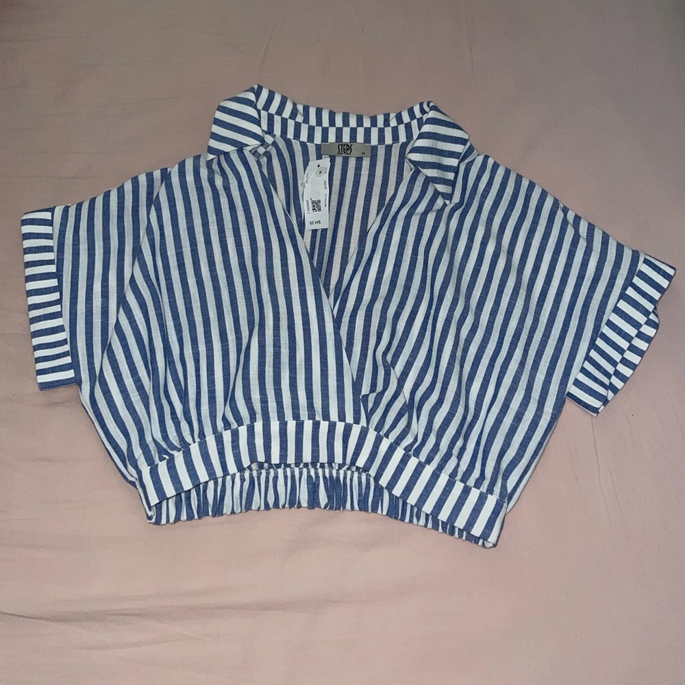 NWT Steps Blue & White Striped Cropped Blouse Size Medium